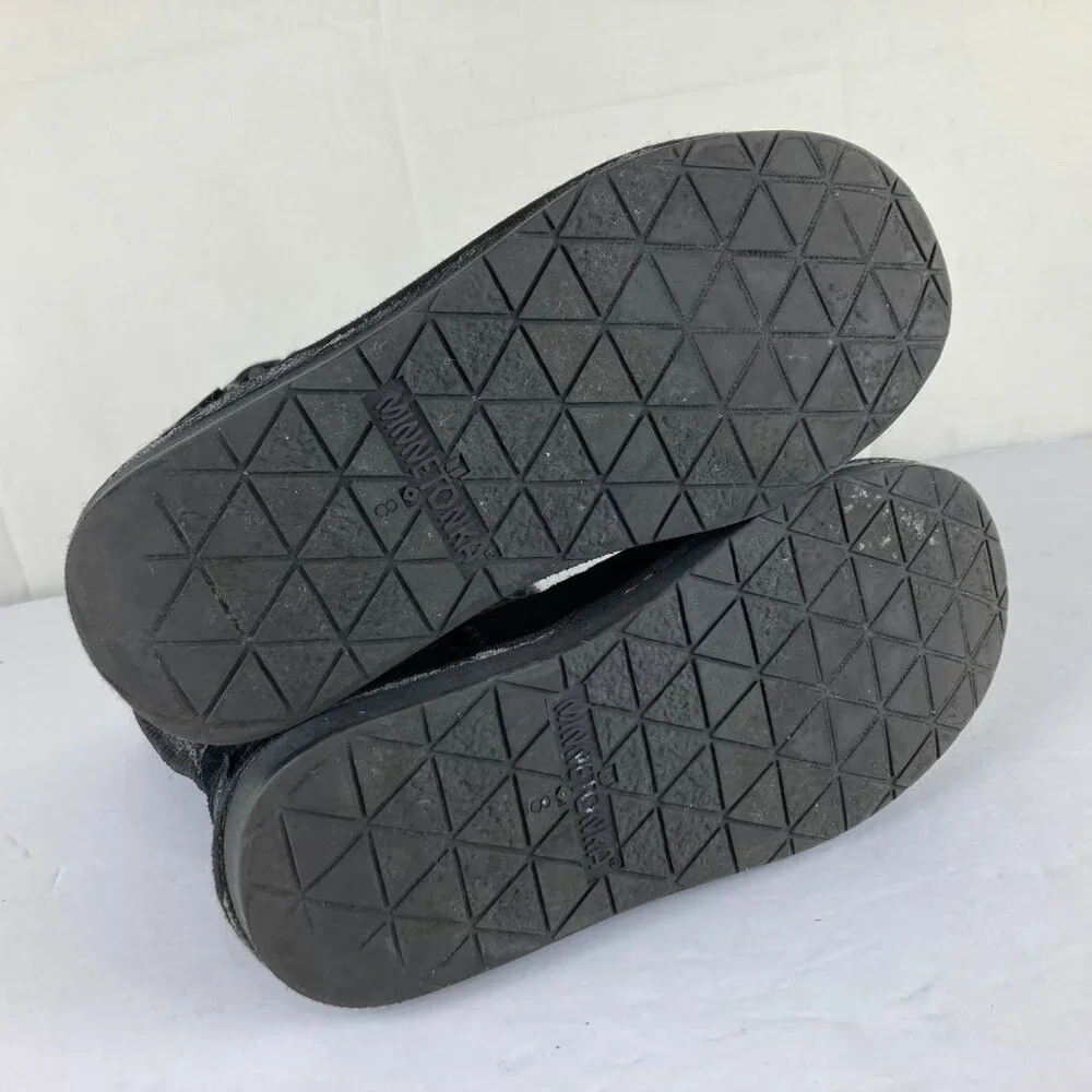 Minnetonka women sz